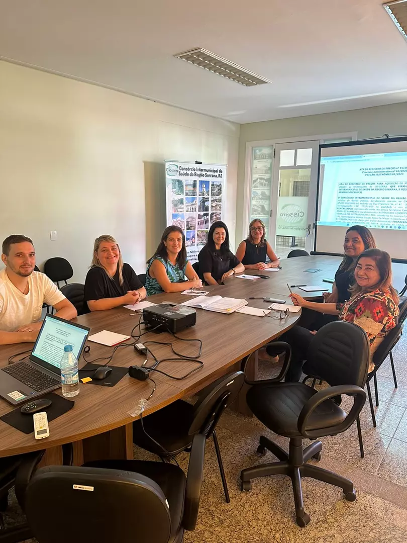 Reunião do Grupo de Farmácia no CIS-SERRA